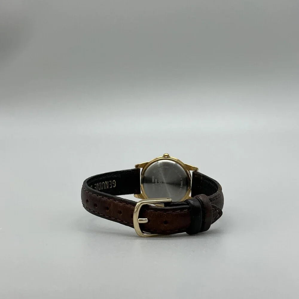 Vtg Lorus Womens Watch 26mm Minnie Mouse Gold Tone V501-6N70 Leather Band